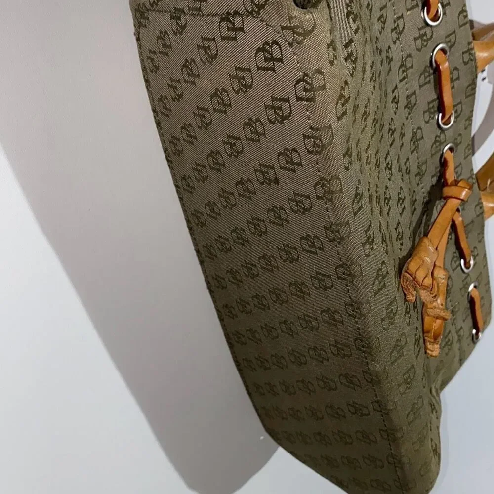 Dooney And Bourke Signature Women's Brown Tassel Tote Shoulder‎ Bag